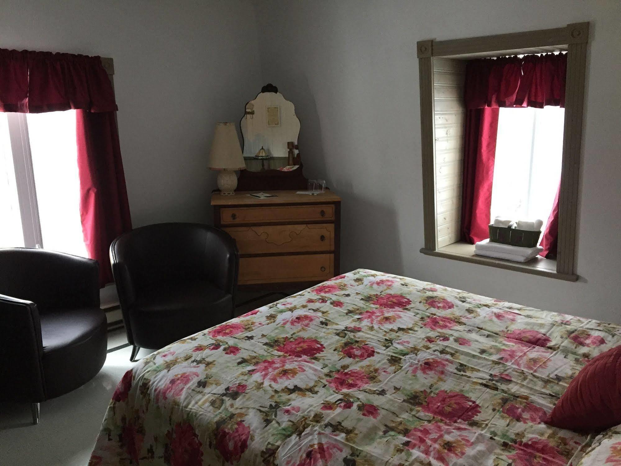 Auberge Petite Plaisance La Malbaie Esterno foto